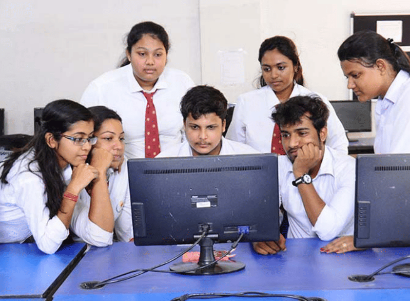 Seacom Engineering College Howrah College Labs photo 13